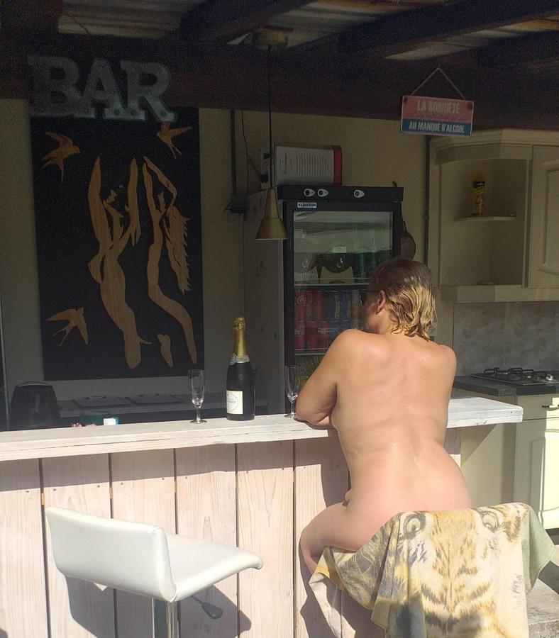 Chambre D'Hotes Naturiste Le Jardin Des Hirondelles Blanzaguet-Saint-Cybard Екстериор снимка