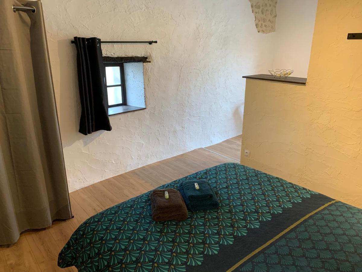 Chambre D'Hotes Naturiste Le Jardin Des Hirondelles Blanzaguet-Saint-Cybard Екстериор снимка