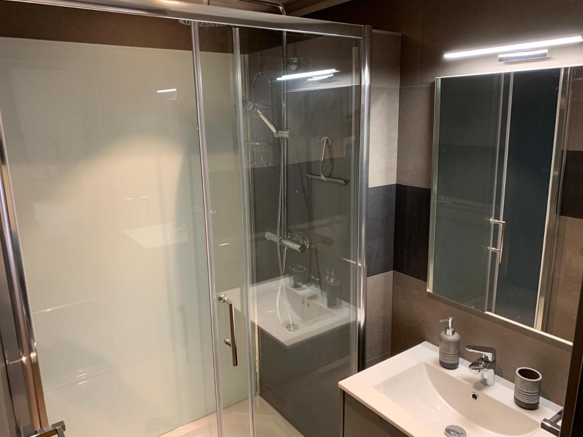 Chambre D'Hotes Naturiste Le Jardin Des Hirondelles Blanzaguet-Saint-Cybard Екстериор снимка